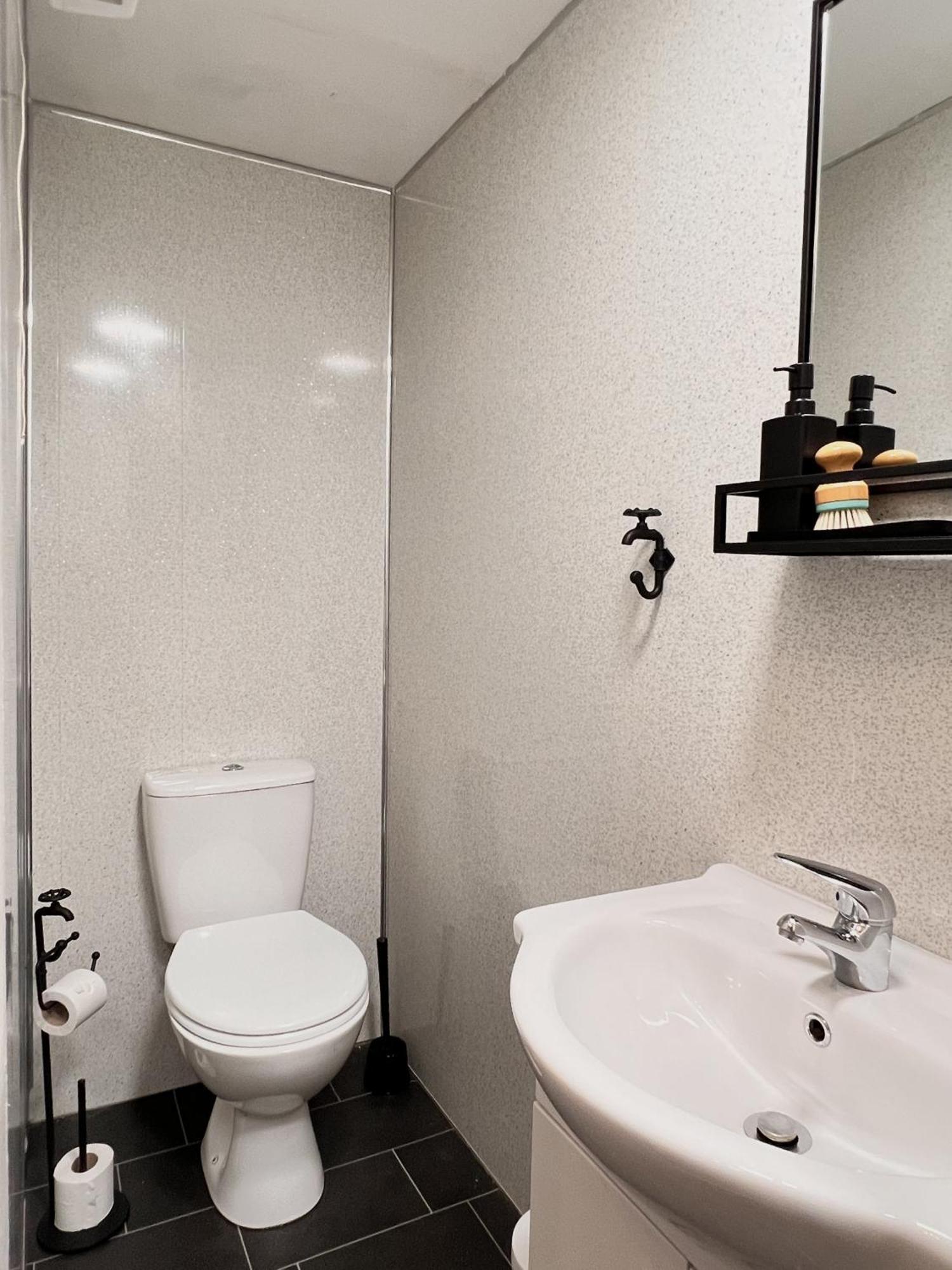 Apartment 1 Blackpool Bagian luar foto